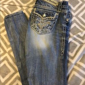 Rock Revival size 27